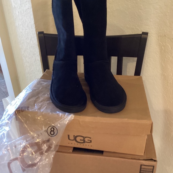UGG Boots. Size 8. Tall. Black. New in box. . - Picture 2 of 2
